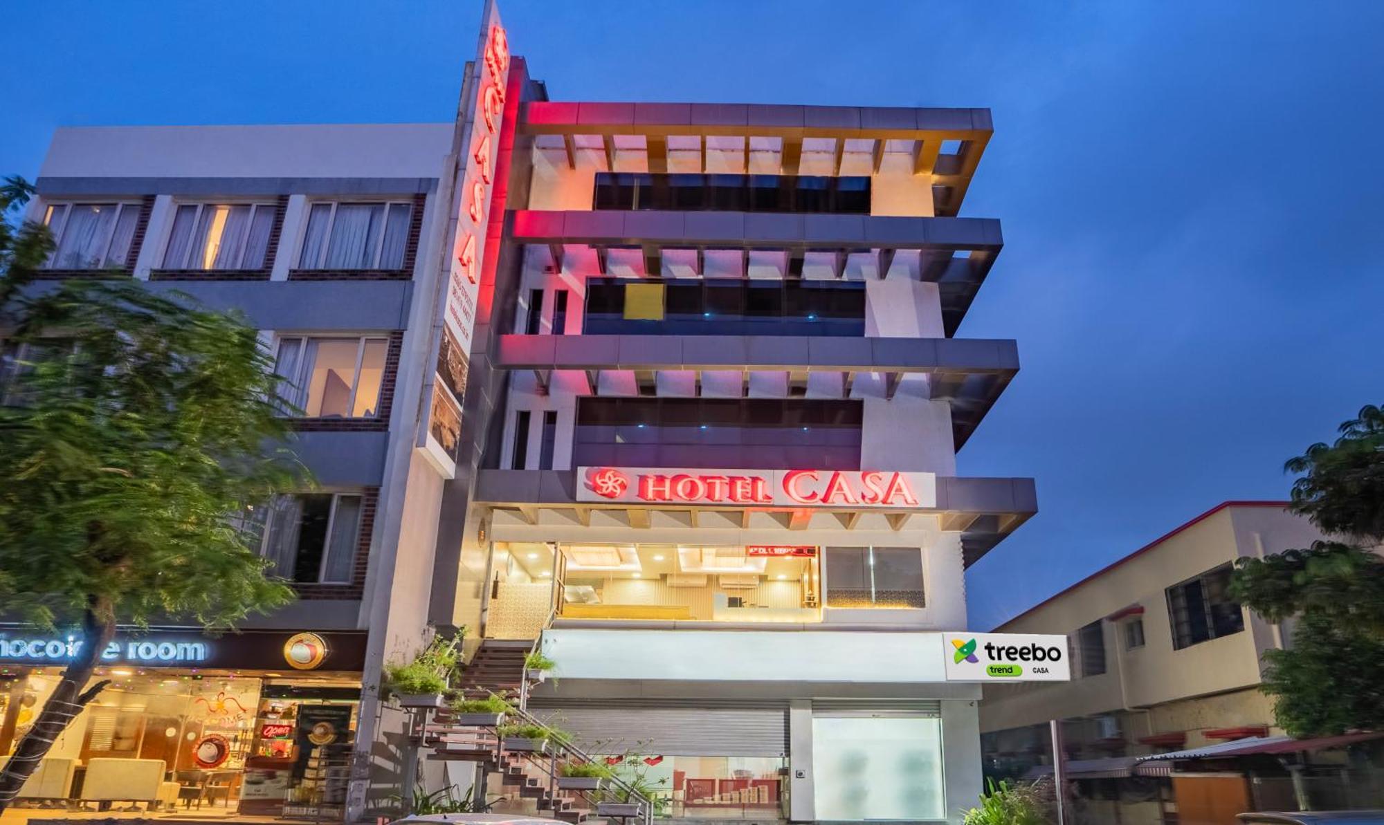 Hotel Casa, Вадодара Екстериор снимка