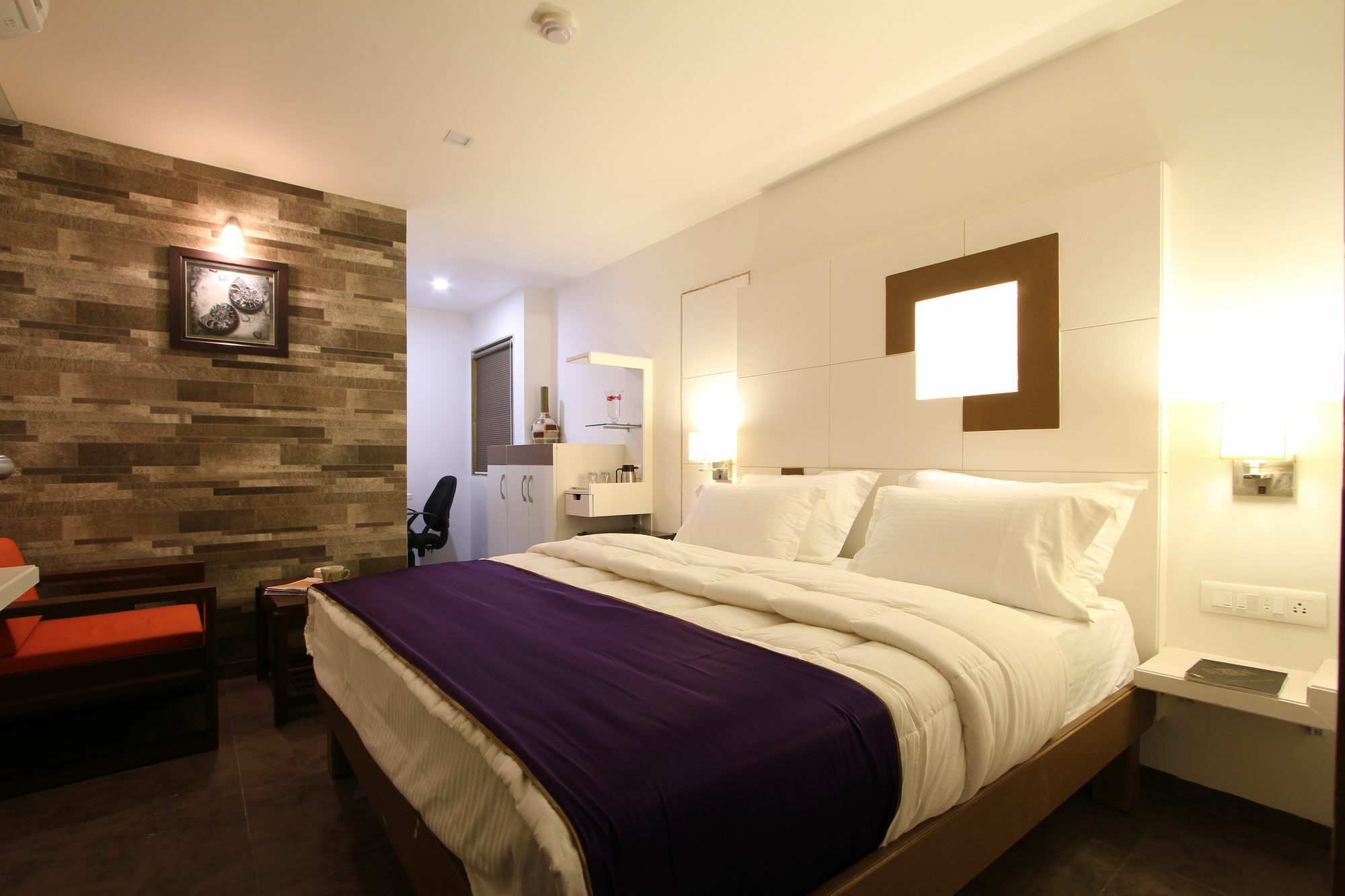Hotel Casa, Вадодара Екстериор снимка